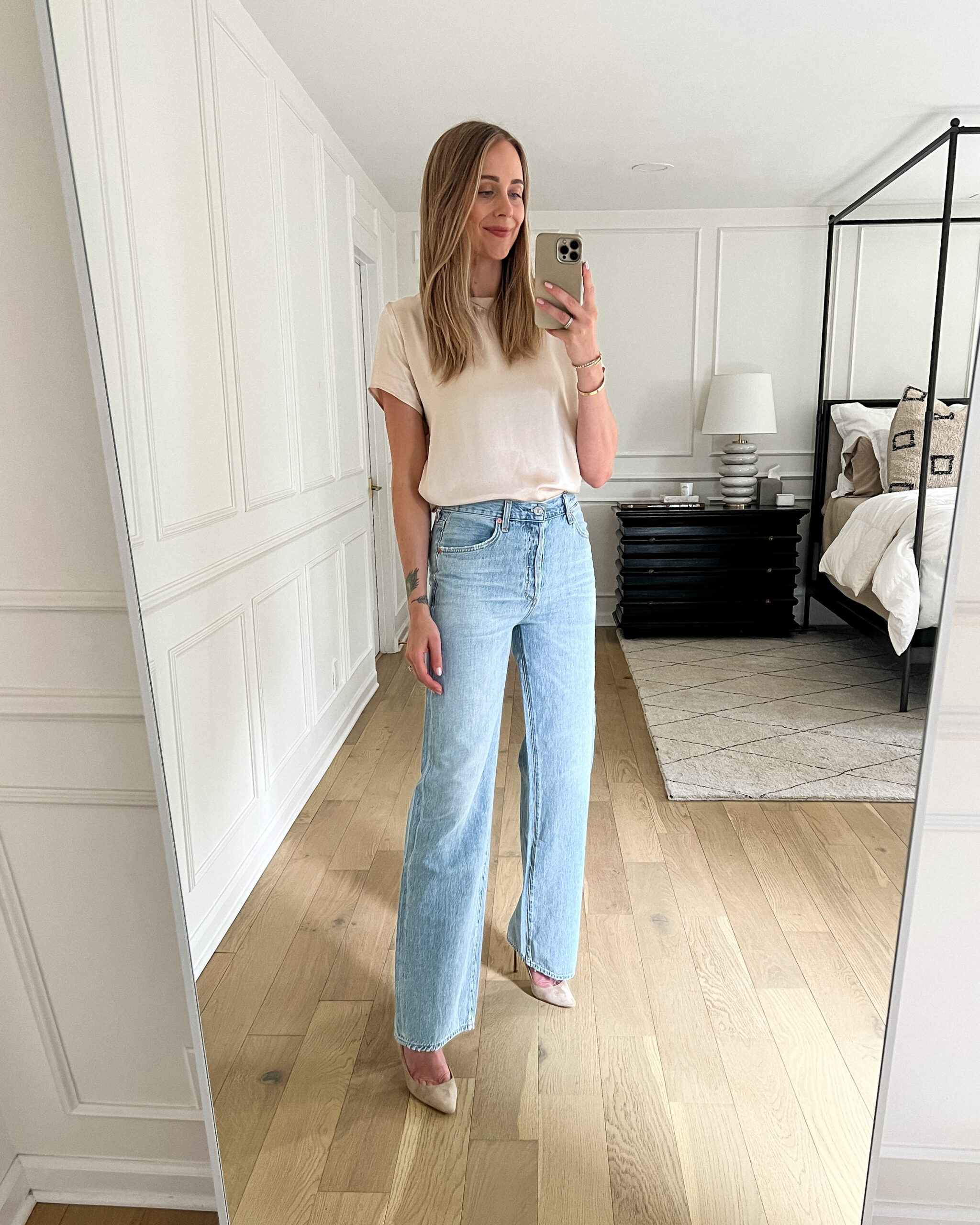 Fashion Jackson Wearing Citizens of Humanity Annina Trouser Jeans Beige Short Sleeve Top Nude Pumps