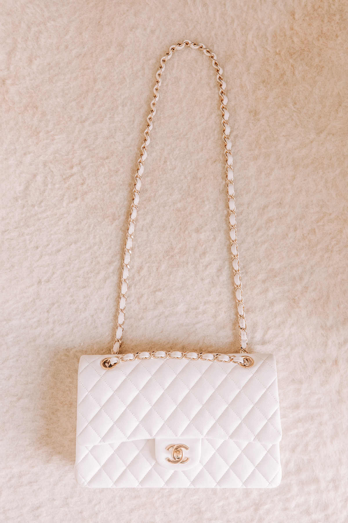 Fashion Jackson Chanel Classic Flap Medium White Handbag with Gold Hardware