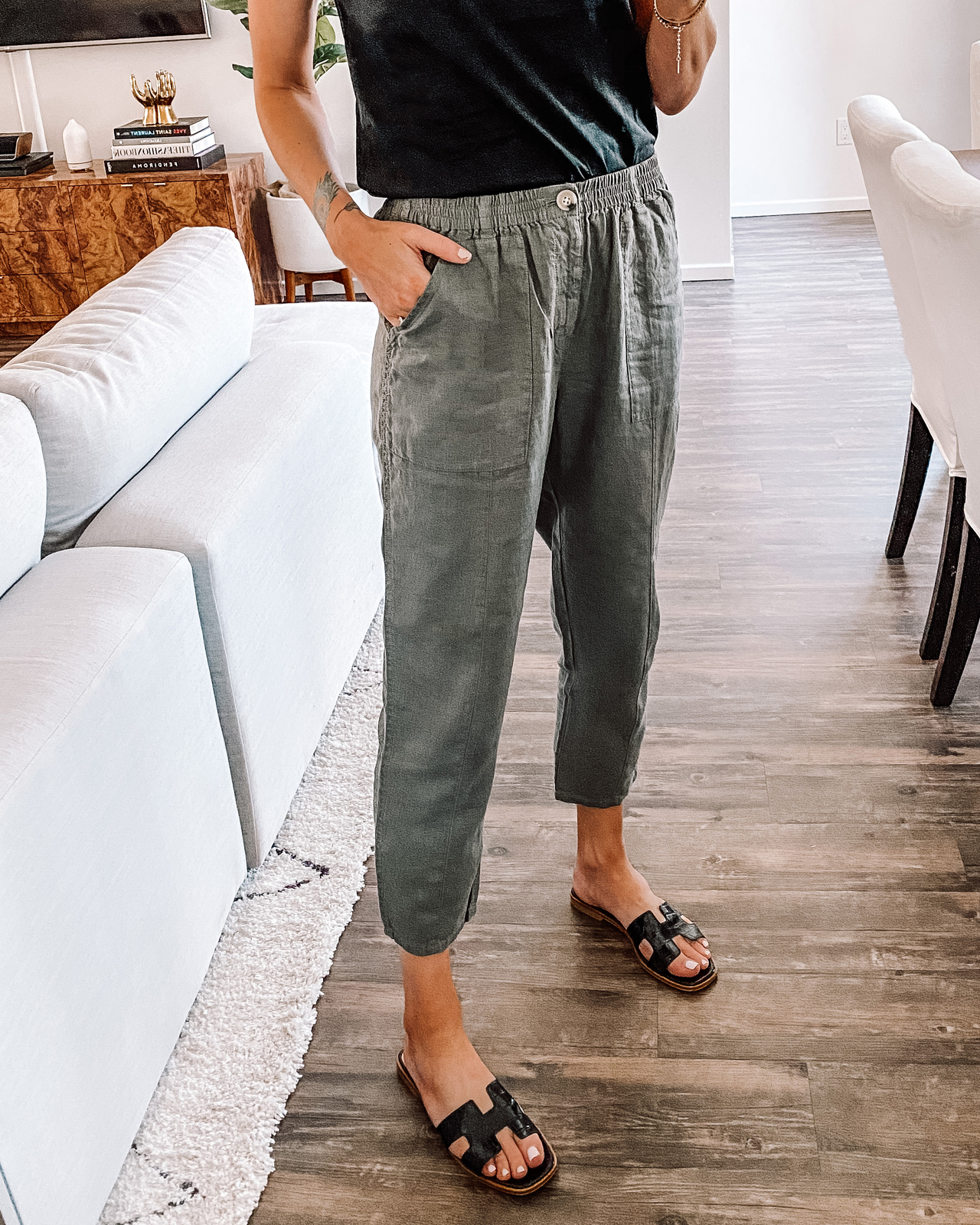 Fashion Jackson Wearing Lou and Grey Linen Pants Black Sandals